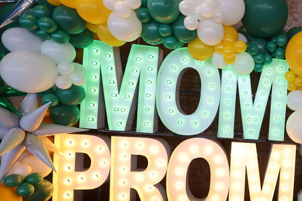 Class of 2026 Mom Prom