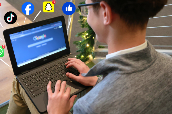 navigating-the-digital-world-safety-tips-for-everyone