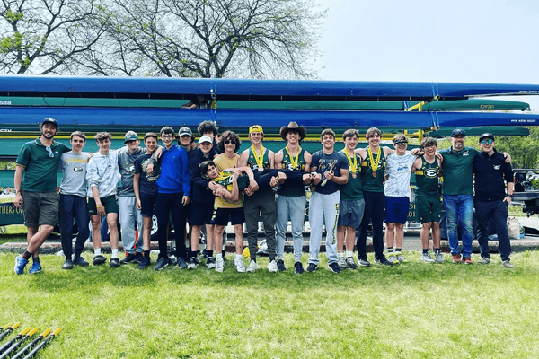 rowing-eagles-medal-at-midwest-championship-and-are-headed-to-the-nationals-competition
