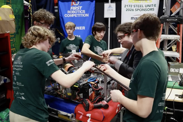 a-glimpse-into-the-world-of-competitive-robotics